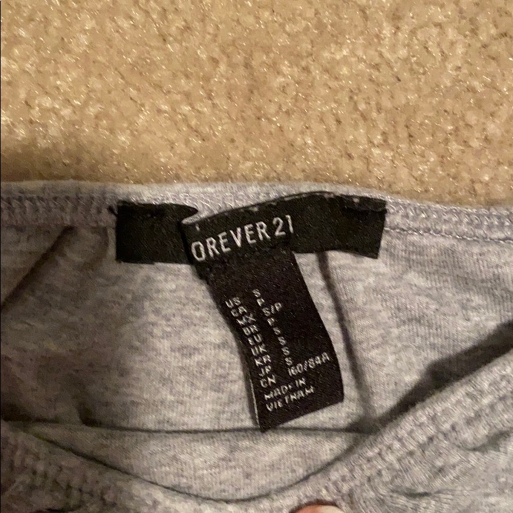 Grey crop top - Picture 2 of 3